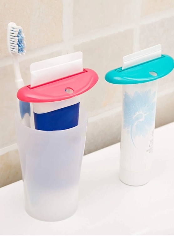  Random Color Manual Squeezer (1PCS) عصارة يدوية للمنتجات بلون عشوائي (1 قطعة)