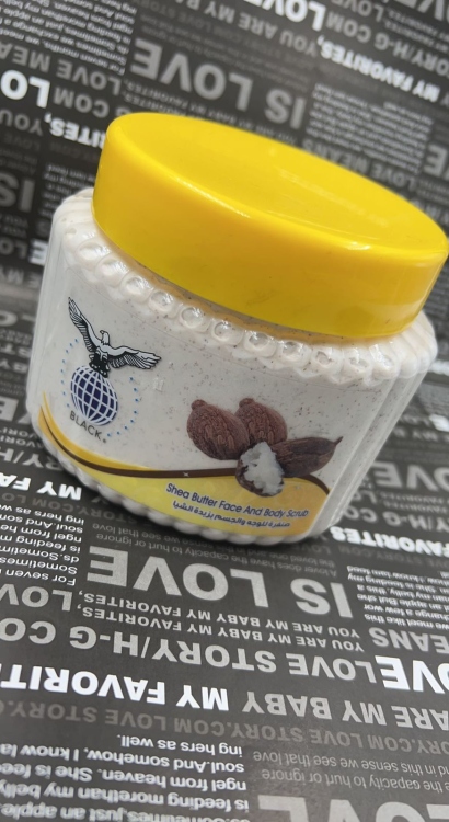 BLACK مقشر جسم بلاك