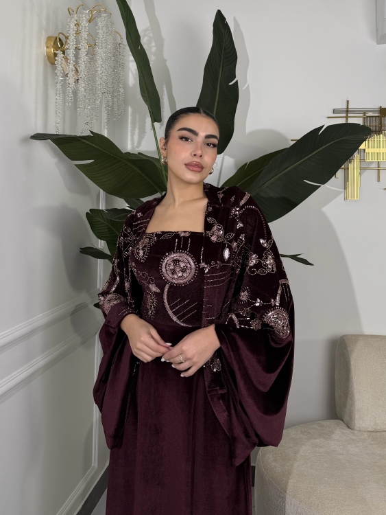 Two-Piece Velvet Dress with Structured Top الجوهره
