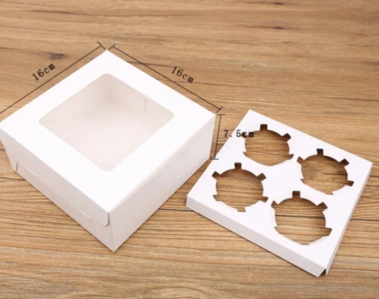 علب كرتون وجه شفاف 16×16 ×7 مع قواطع كب كيك