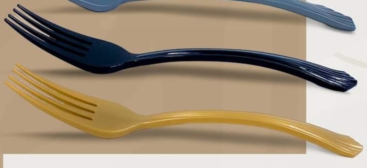 معالق بلاستك vip عدد 25 قطعه ذهبي 