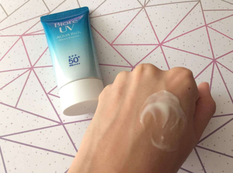 Kao, Biore UV Aqua Rich Watery Essence Sunscreen SPF 50+ PA++++