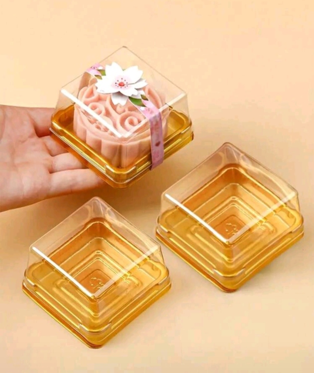 علب مني ذهبي مع غطاء شفاف قياس 4.7 ارتفاع 4 سم عدد 50