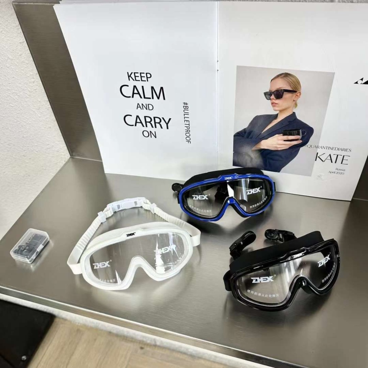 نظارة سباحة 