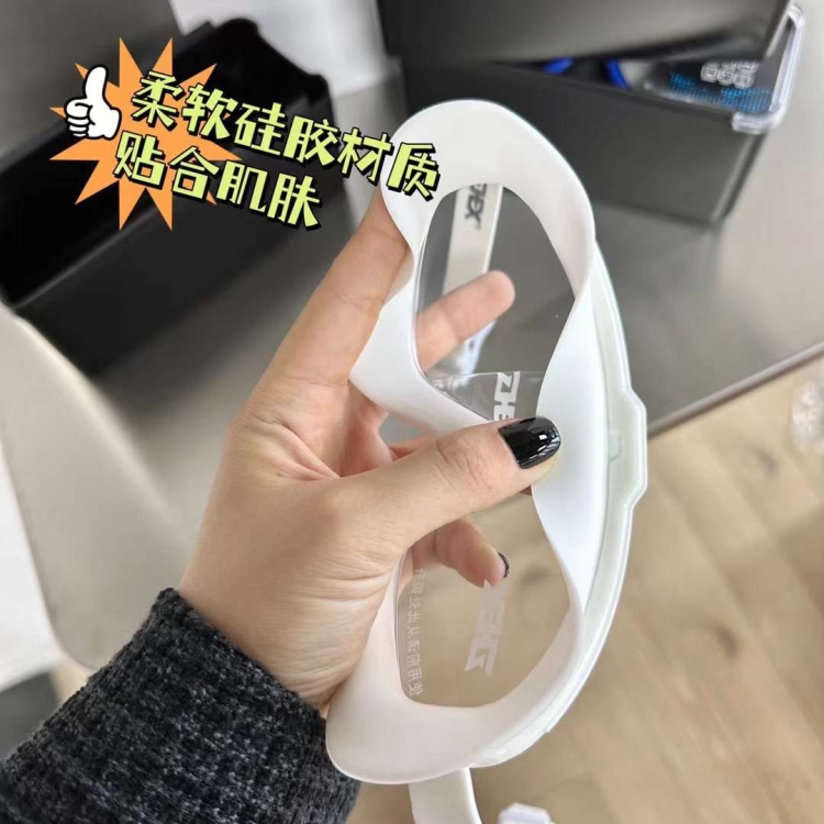 نظارة سباحة 