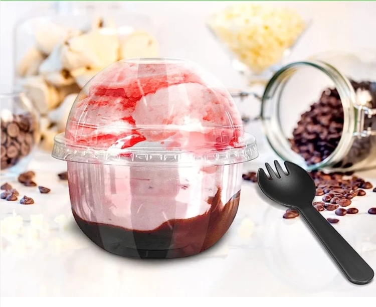 كاسات بلاستك مع غطاء قبه 50 قطعه