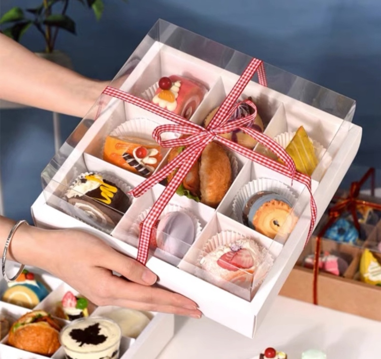 علب مقسم ٩ قطع وجه شفاف