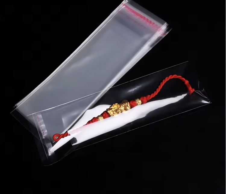 اكياس مع لاصق 7×20سم عدد 100