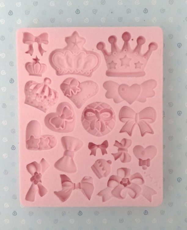 قالب تاج وببيونات 