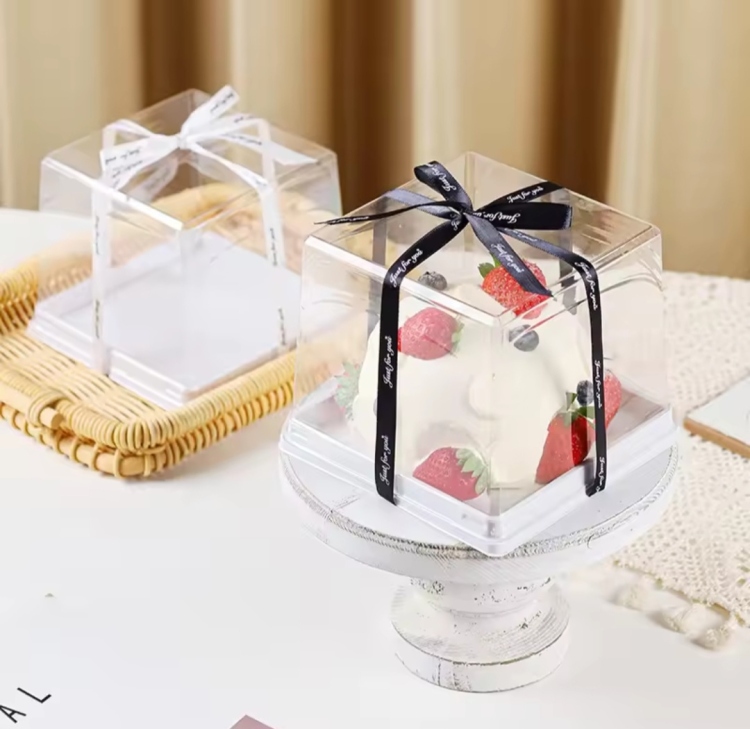 علب شفاف قاعده ابيض 12×12 ارتفاع 10 سم 