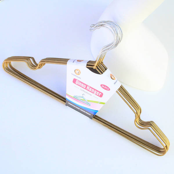 علاقة ملابس 