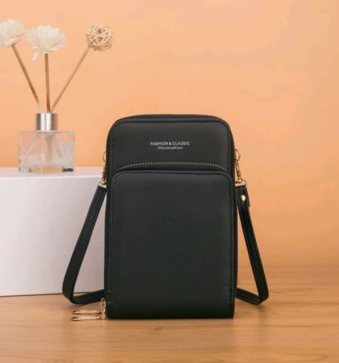 محفظة النقود والهاتف