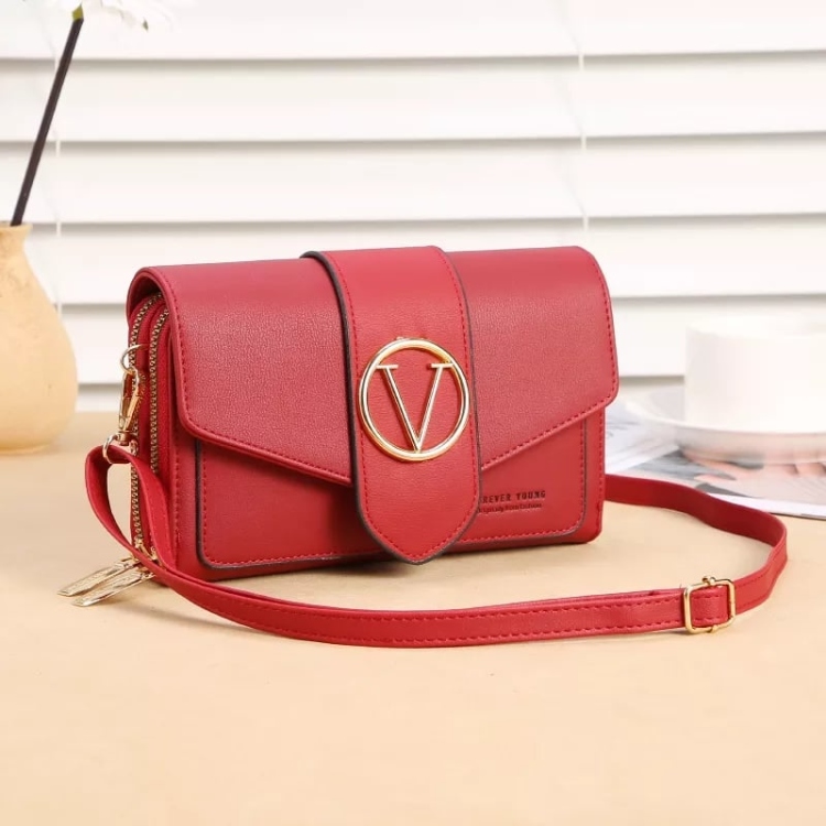 حقيبة كتف بتصميم عصري 