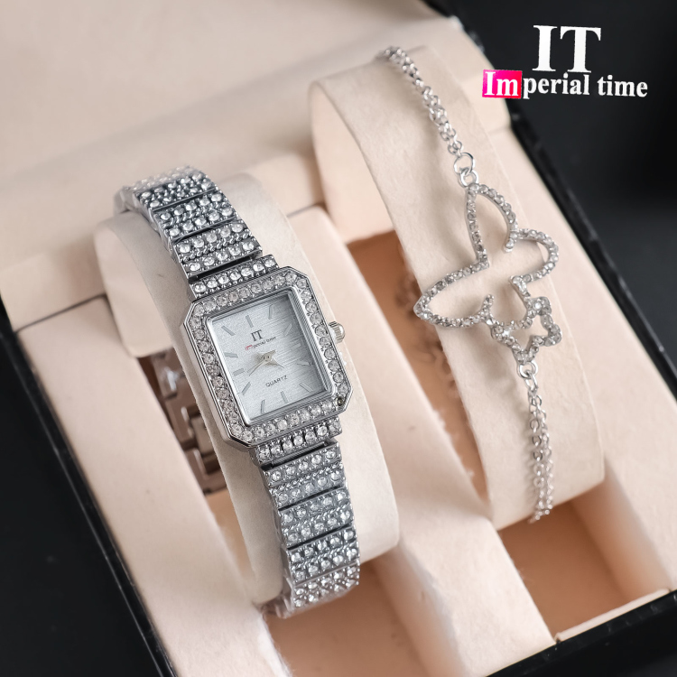 ساعه مع سوارة اي تي 