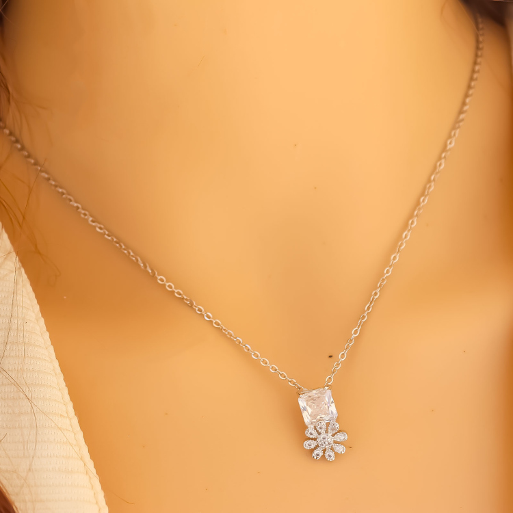 قلادة للمناسبات