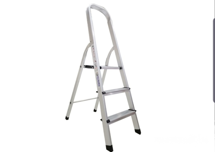 سلم ألمنيوم 4 درجات WADFOW 