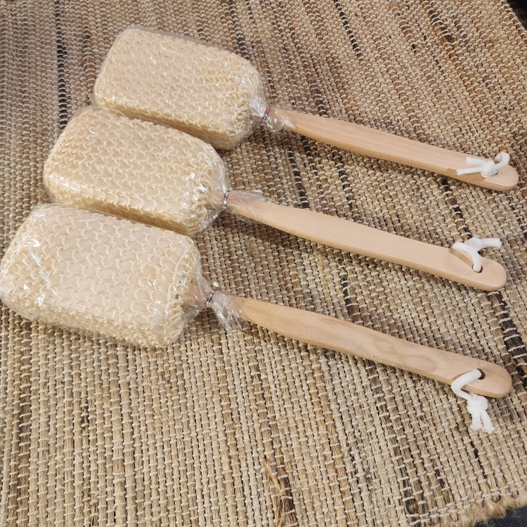 ليفة استحمام مع يد