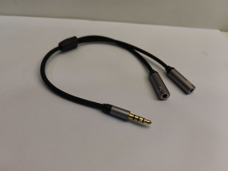 تحويلةFemale MIC *AUDIO 3.5M 