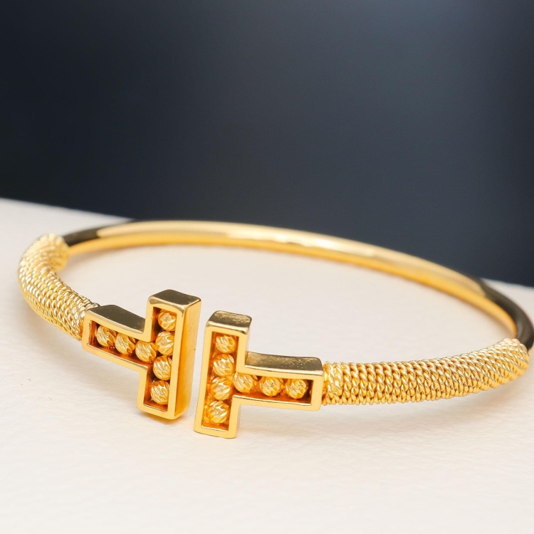 اسوارة مميزة 