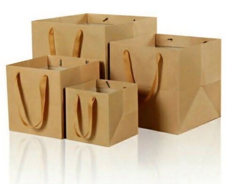 اكياس كرتون قاعده عريضه 30×30×30 عدد 12 قطعه