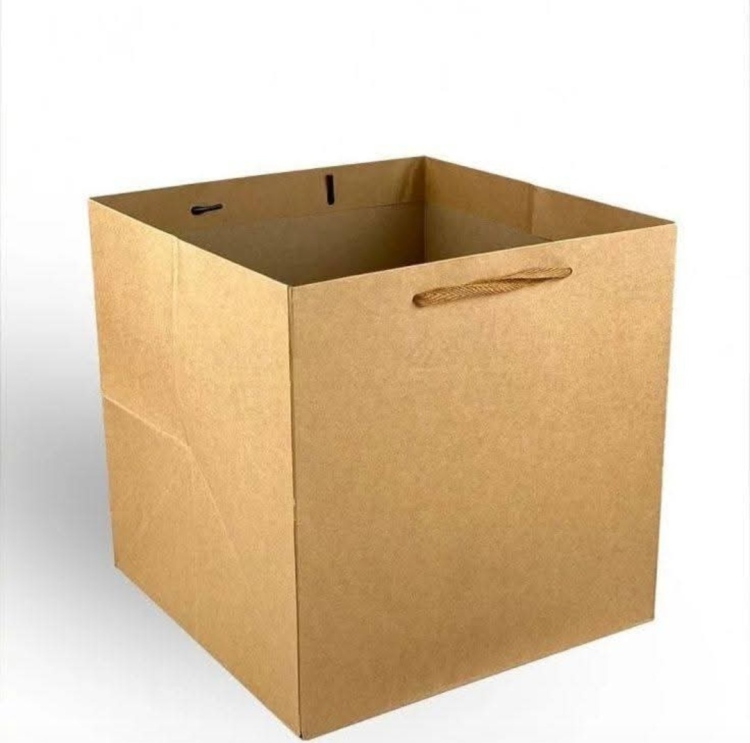 اكياس كرتون قاعده عريضه 35×35×35 سم عدد 12