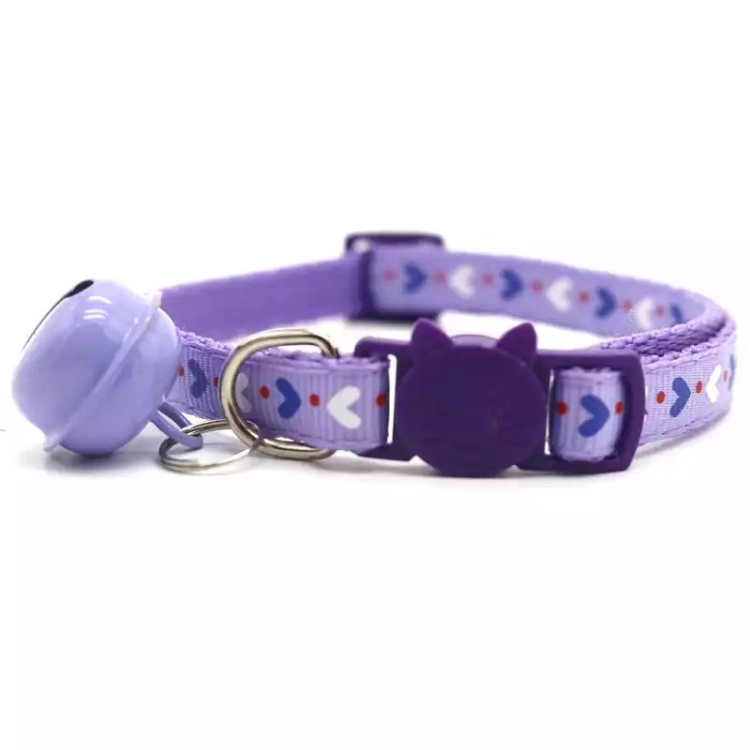 طوق مع جرس كبير