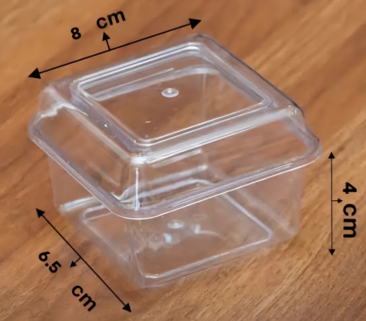 كاسات حلا مع غطاء عدد 18 قطعه كرستال